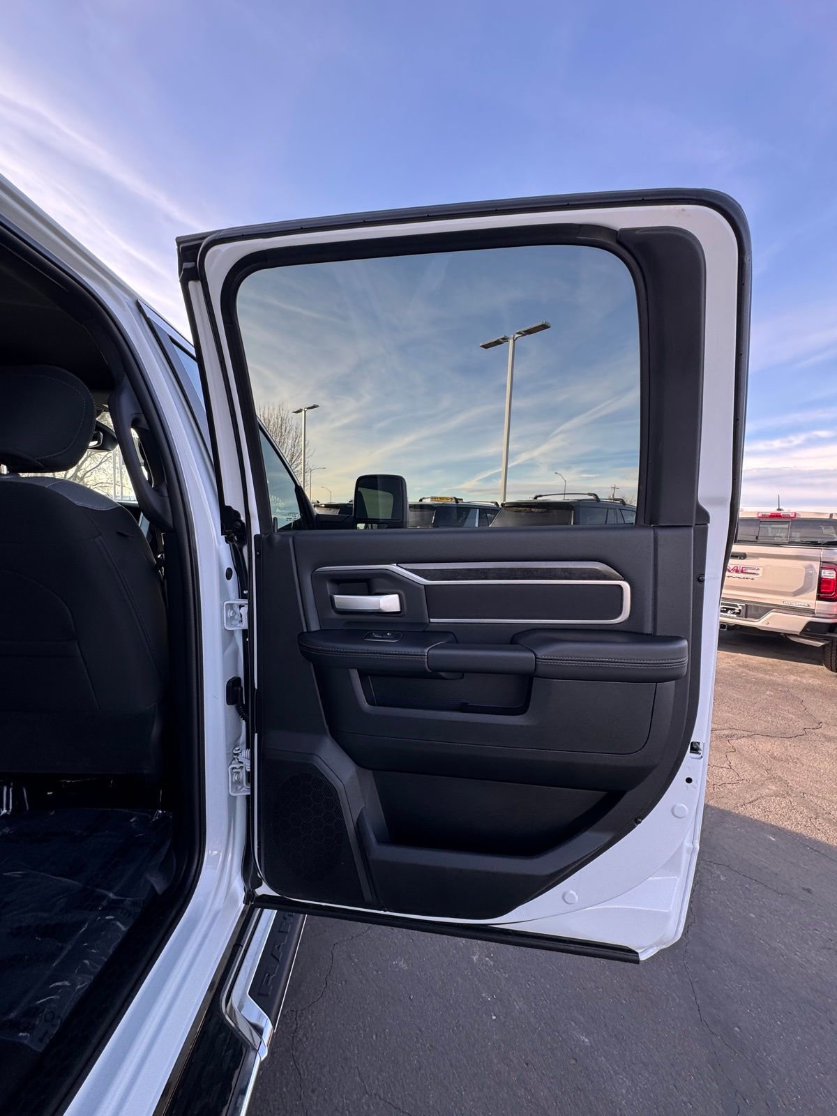 Used 2024 RAM 2500 Big Horn image 29