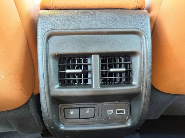 Used 2022 Cadillac XT4 Premium Luxury w/ Enhanced Visibility Package FWD image 13