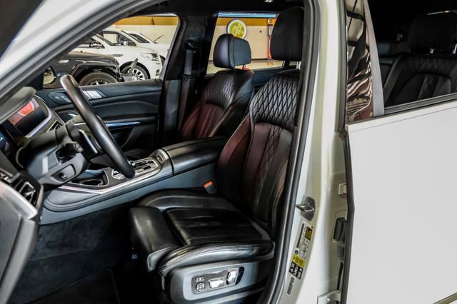 Used 2022 BMW X7 xDrive40i w/ Executive Package image 27