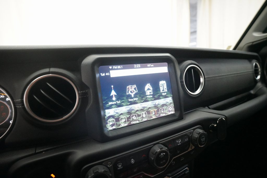 Used 2021 Jeep Wrangler Unlimited Sahara image 9