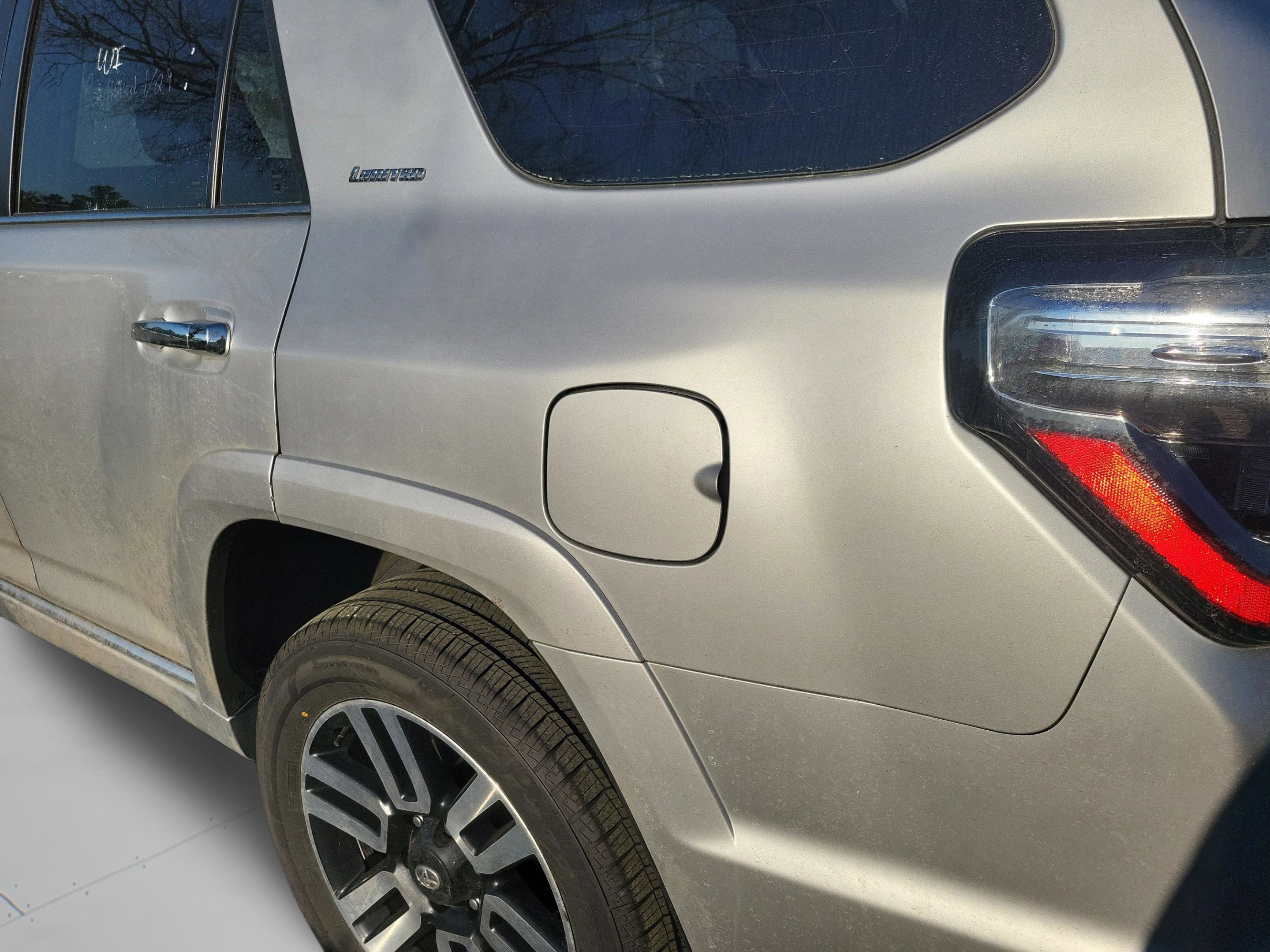 Used 2023 Toyota 4Runner Limited RWD image 20