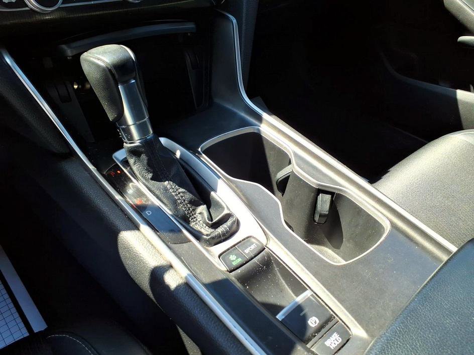 Used 2018 Honda Accord Sport image 22
