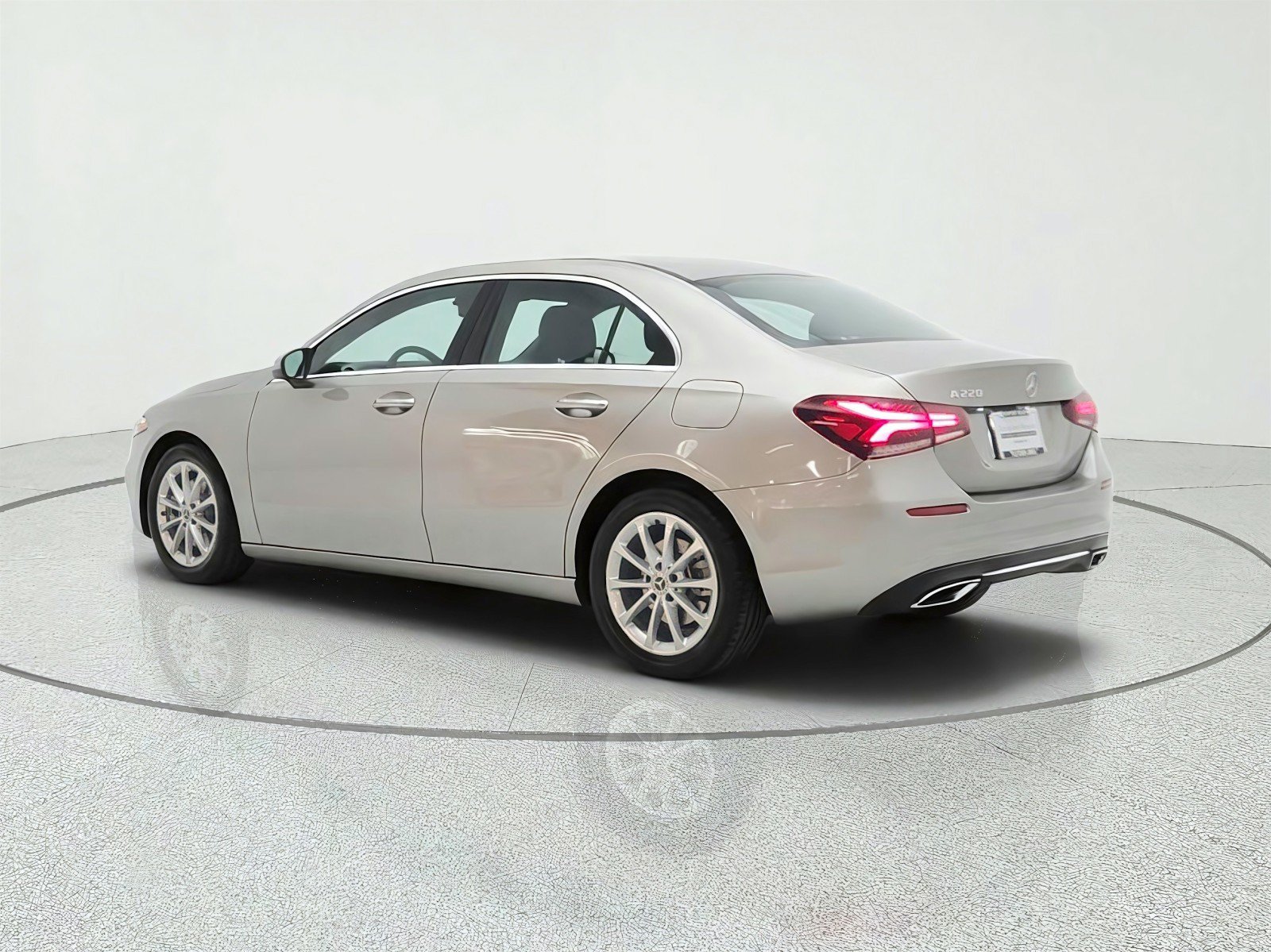 Used 2020 Mercedes-Benz A 220 image 7