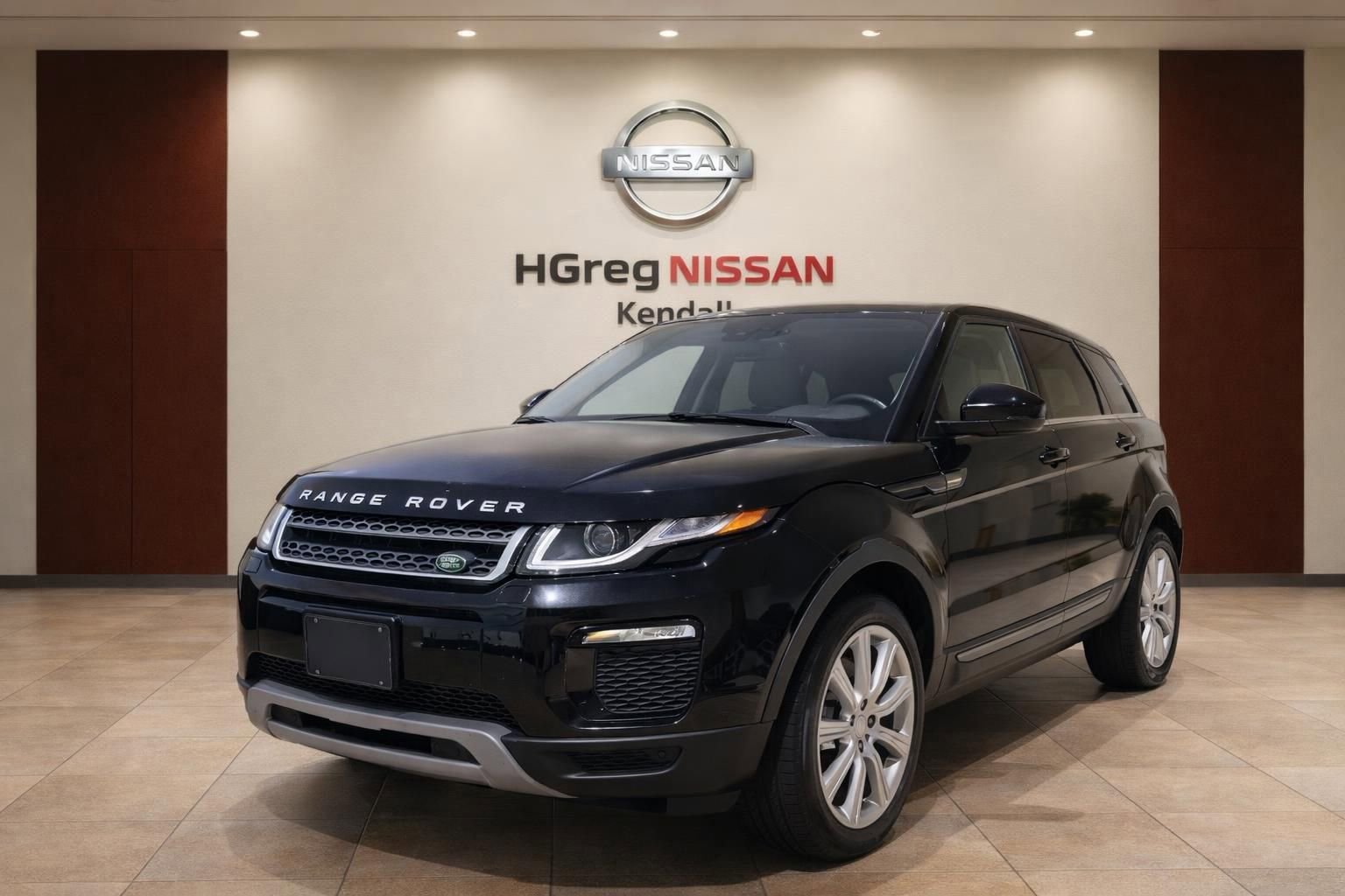 Used 2019 Land Rover Range Rover Evoque SE Premium AWD/4WD image 3