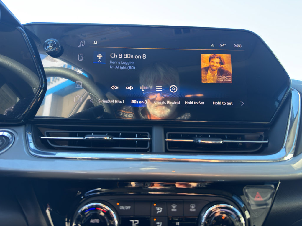 New 2026 Chevrolet Trax LT w/ Sunroof Package FWD image 13