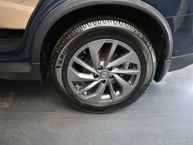 Used 2016 Nissan Rogue SL w/ SL Premium Package image 14