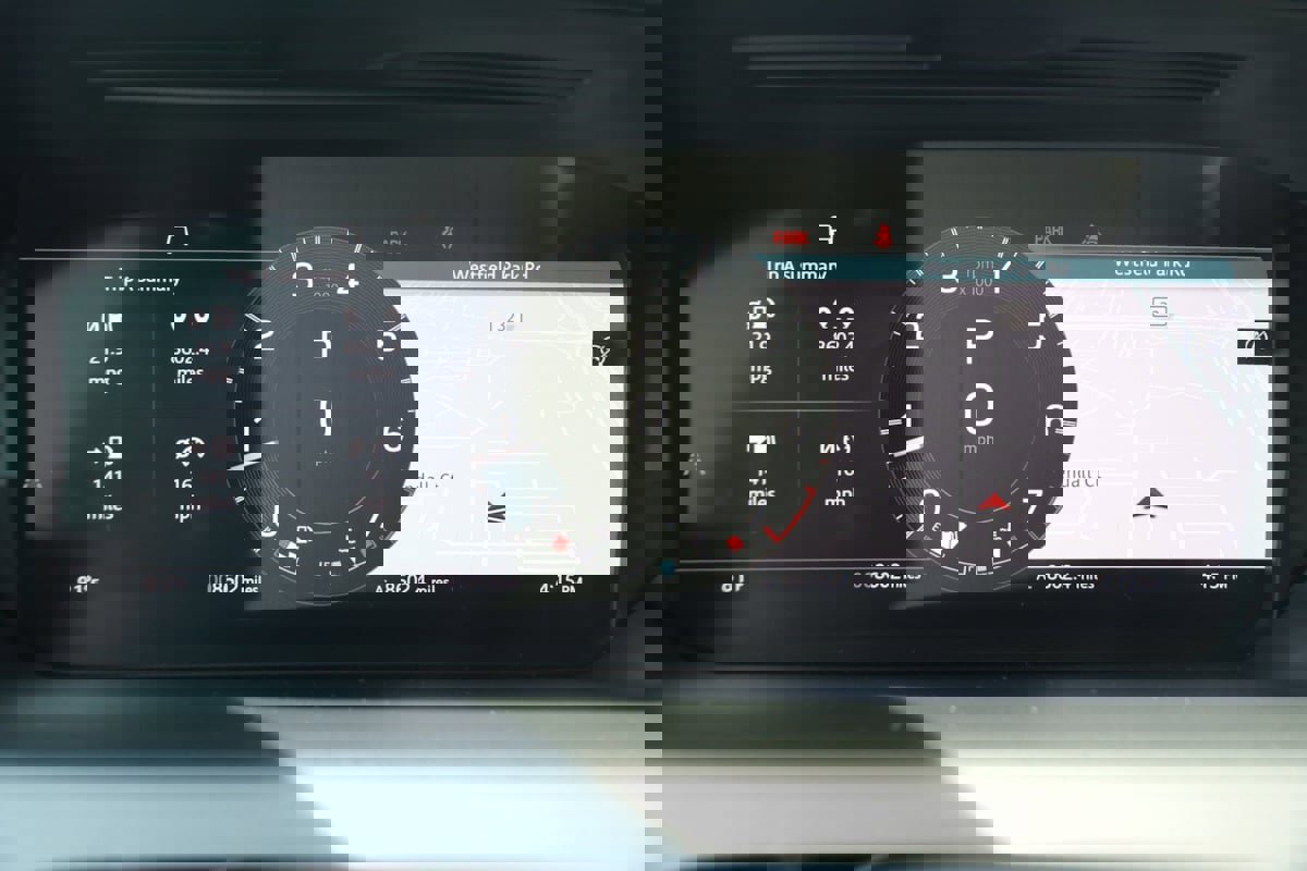 Used 2024 Land Rover Discovery Sport S image 22