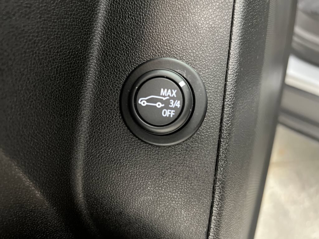 Used 2024 Chevrolet Equinox LT AWD/4WD image 16
