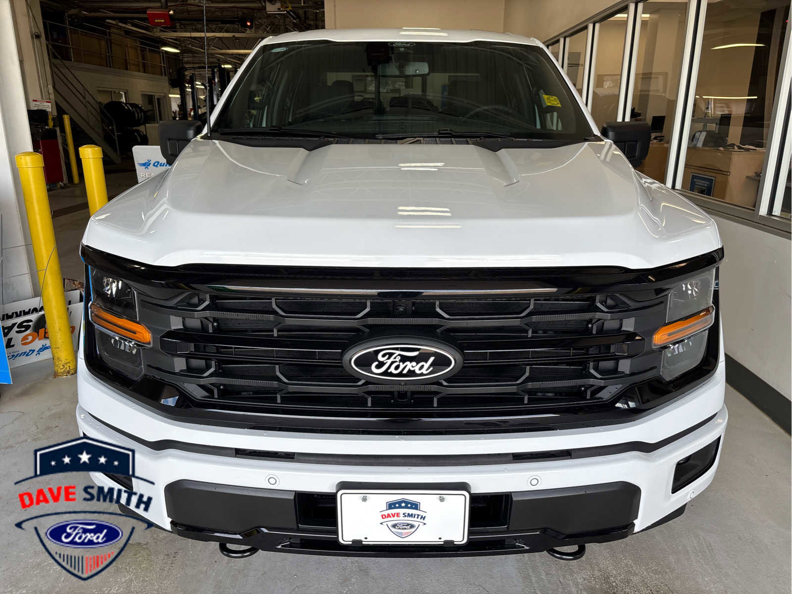 New 2026 Ford F150 XLT w/ Equipment Group 302A MID