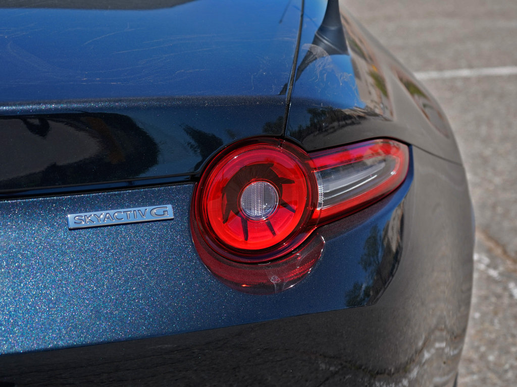 Used 2026 MAZDA MX-5 Miata Grand Touring w/ Weather Package RWD image 11