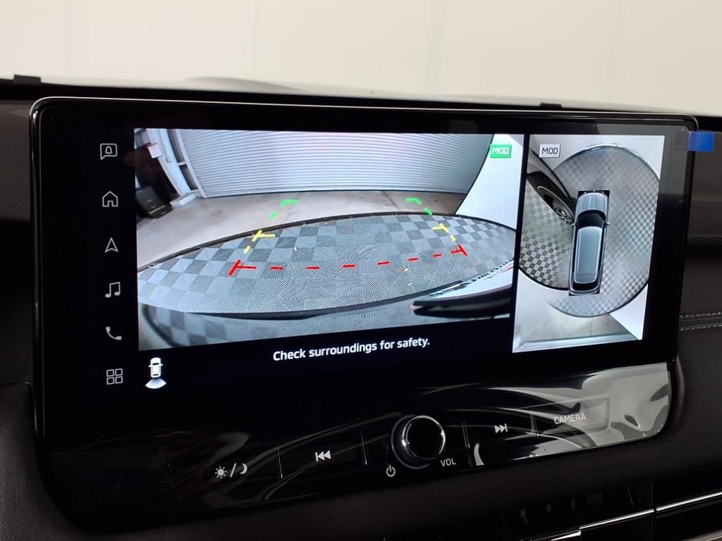 Used 2025 Mitsubishi Outlander SE image 17