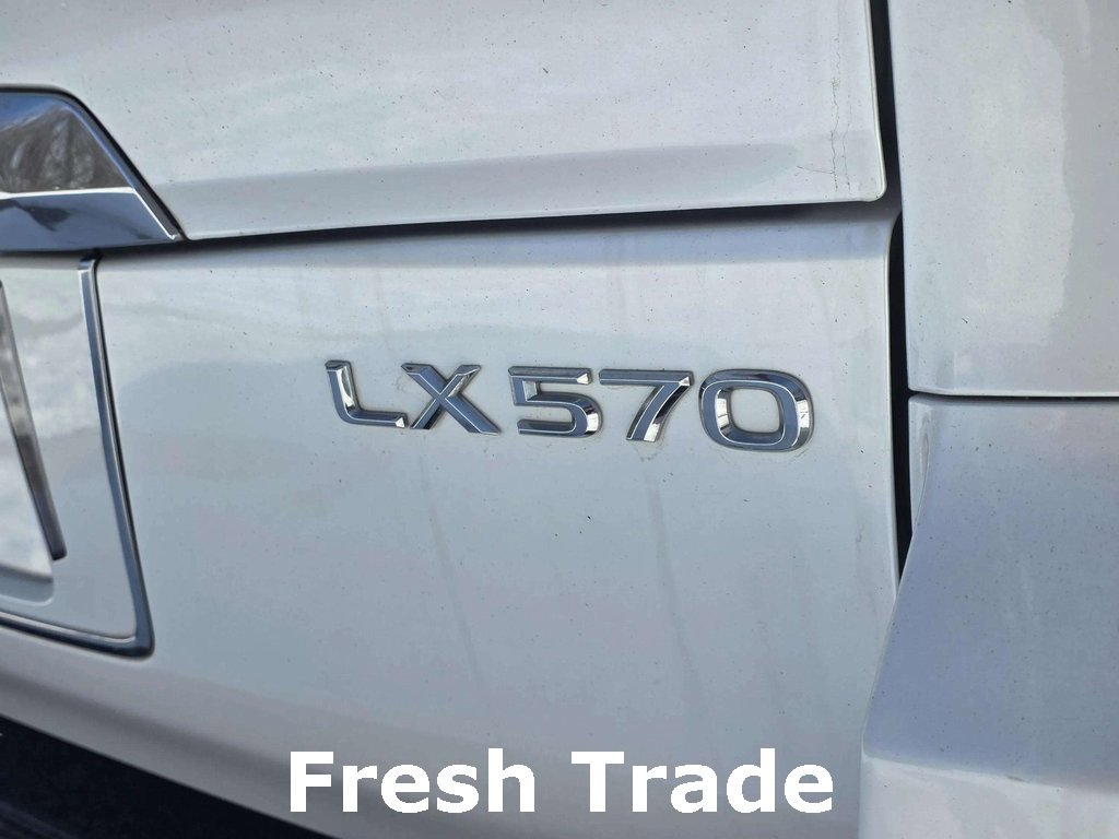 Used 2019 Lexus LX 570 4WD image 7