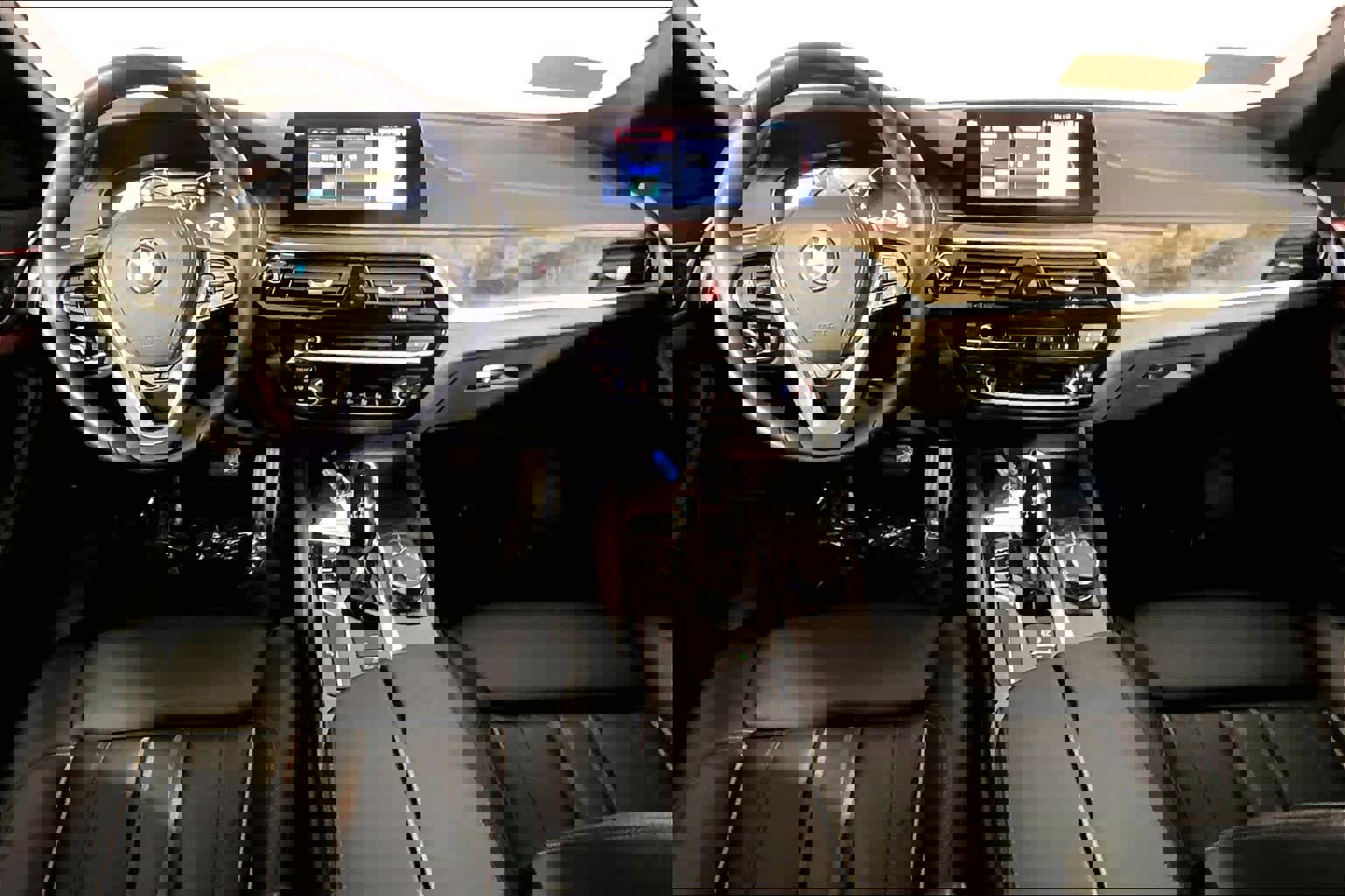 Used 2018 BMW 540i xDrive image 16