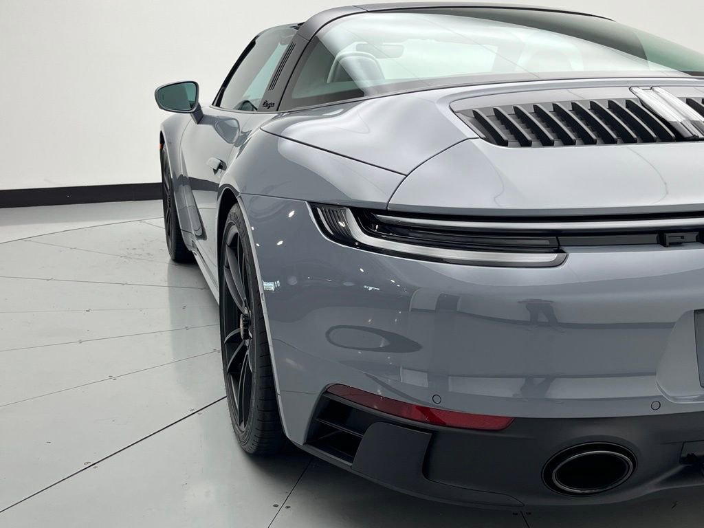 Certified 2023 Porsche 911 Targa 4 GTS image 32