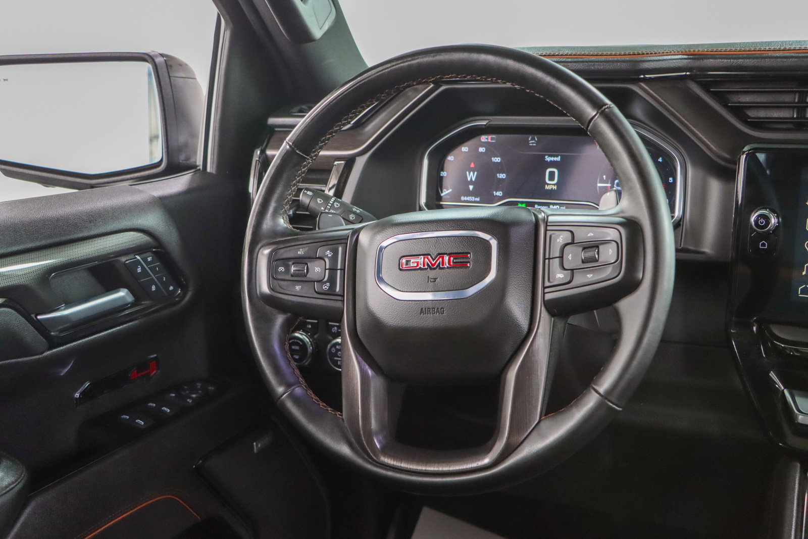 Used 2024 GMC Sierra 1500 AT4 w/ Technology Package AWD/4WD image 14