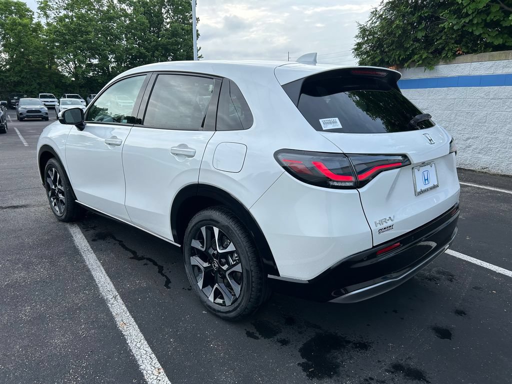 New 2027 Honda HR-V EX-L image 3