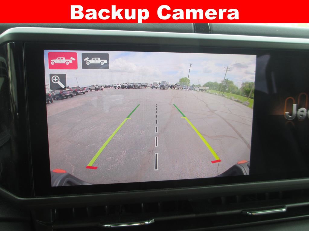 Used 2024 Jeep Gladiator Mojave AWD/4WD image 17