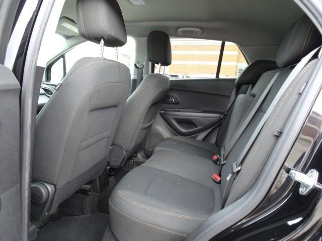 Used 2022 Chevrolet Trax LS w/ Tint and Cruise Package image 14