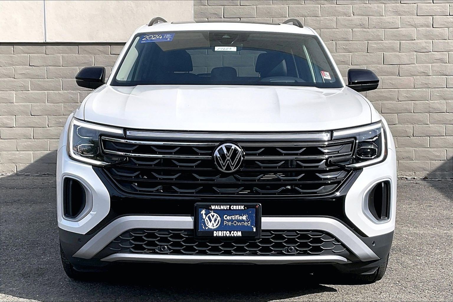 Certified 2024 Volkswagen Atlas Peak Edition SEL AWD/4WD image 2