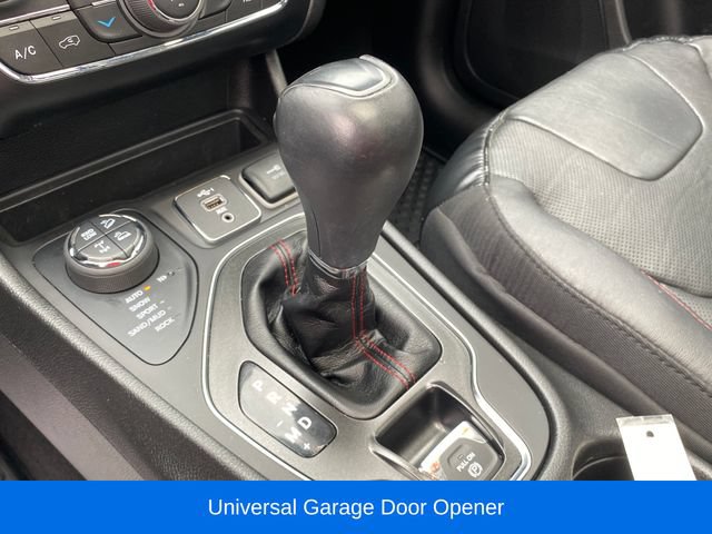 Used 2021 Jeep Cherokee Trailhawk w/ Sun, Sound & Nav Group AWD/4WD image 14