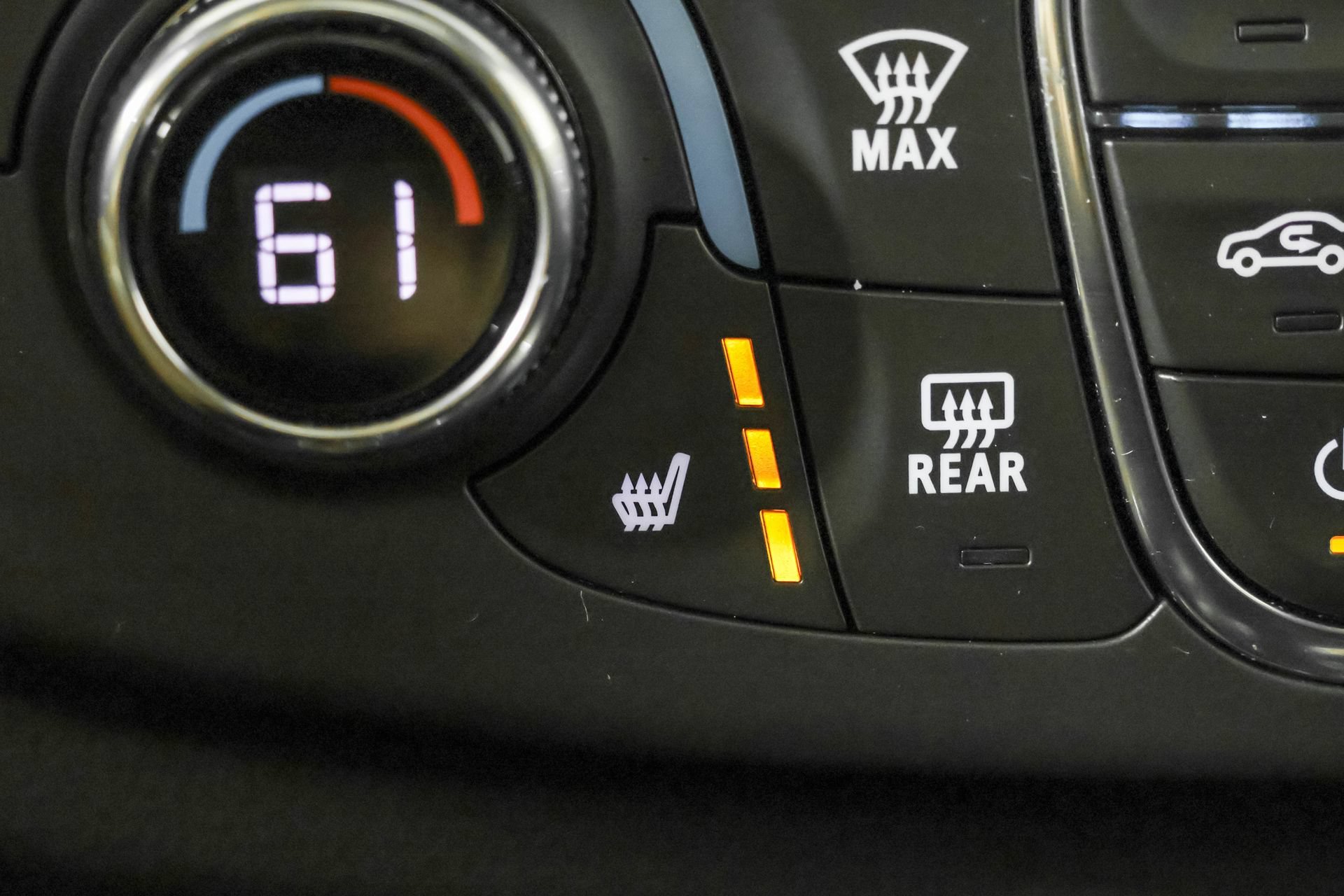 Used 2020 Chevrolet Traverse Premier w/ Redline Edition AWD/4WD image 10