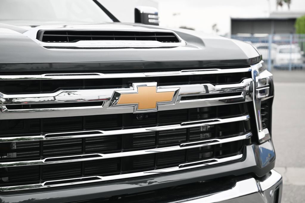New 2026 Chevrolet Silverado 2500 LTZ w/ LTZ Plus Package AWD/4WD image 10