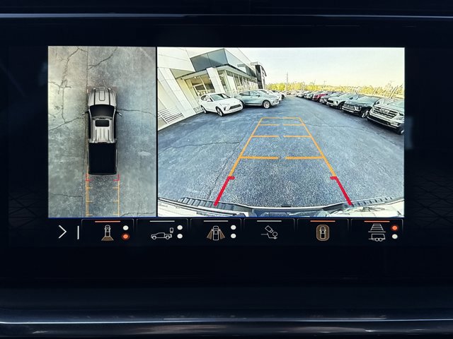 Used 2024 GMC Sierra 2500 Denali Ultimate AWD/4WD image 9