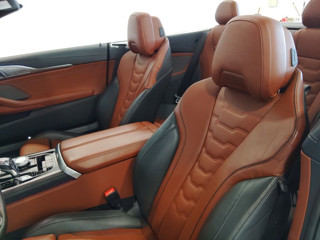 Used 2024 BMW M850i xDrive Convertible image 32