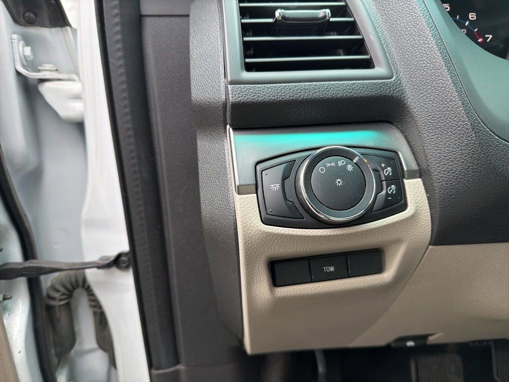 Used 2015 Ford Explorer 4WD image 14