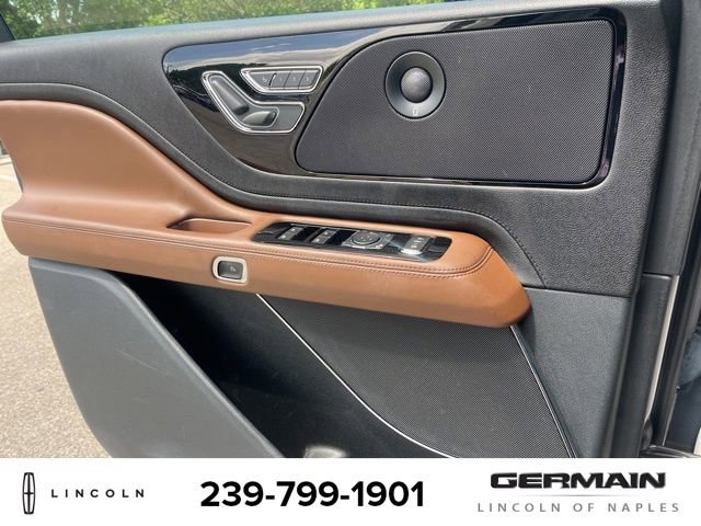 Used 2023 Lincoln Aviator Reserve w/ Equipment Group 201A RWD image 16