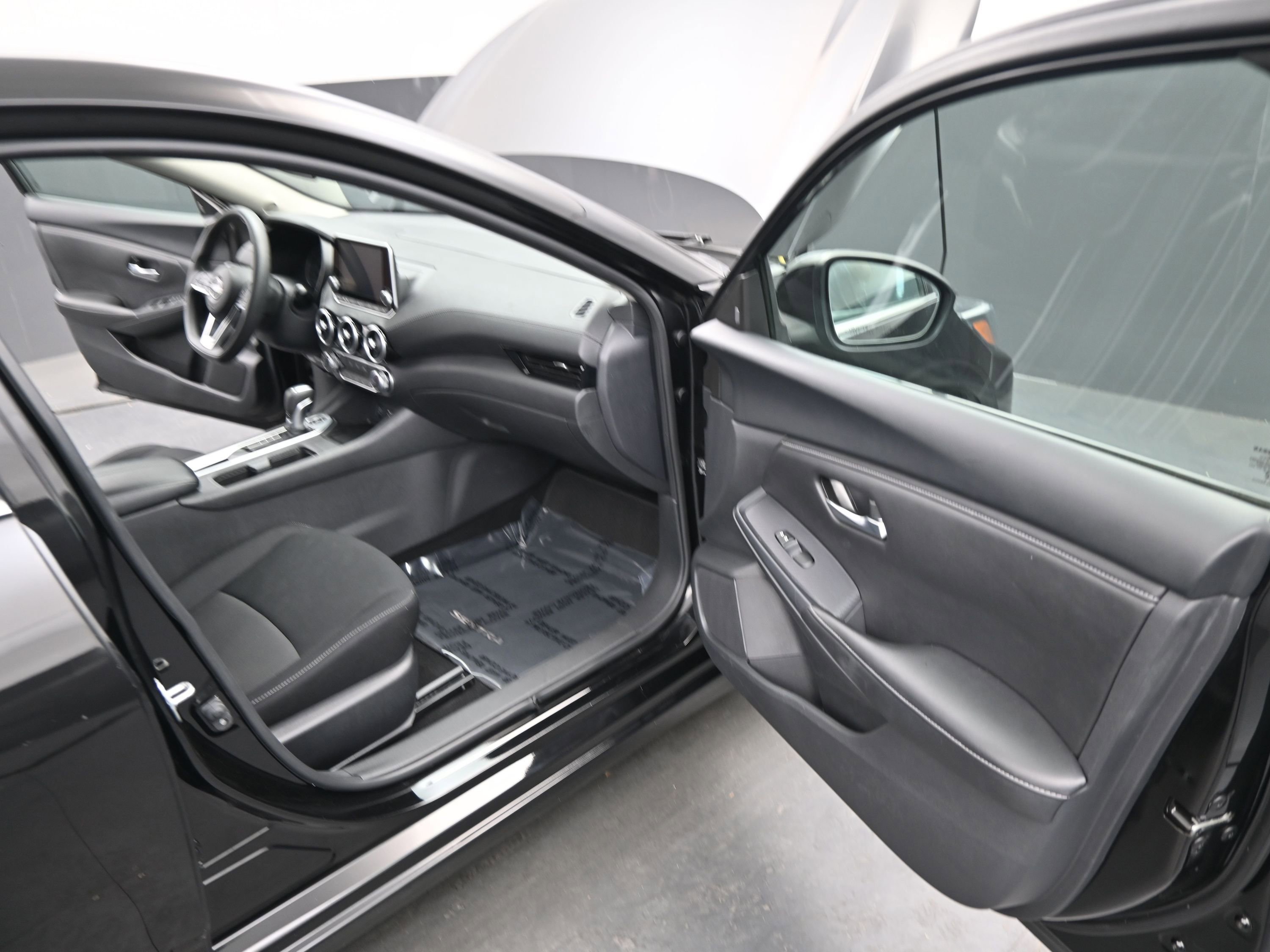 Used 2024 Nissan Sentra SV image 18