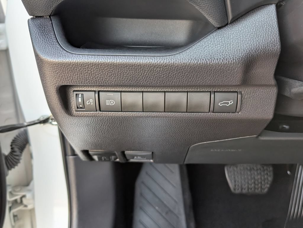 Used 2025 Toyota RAV4 XLE Premium FWD image 12