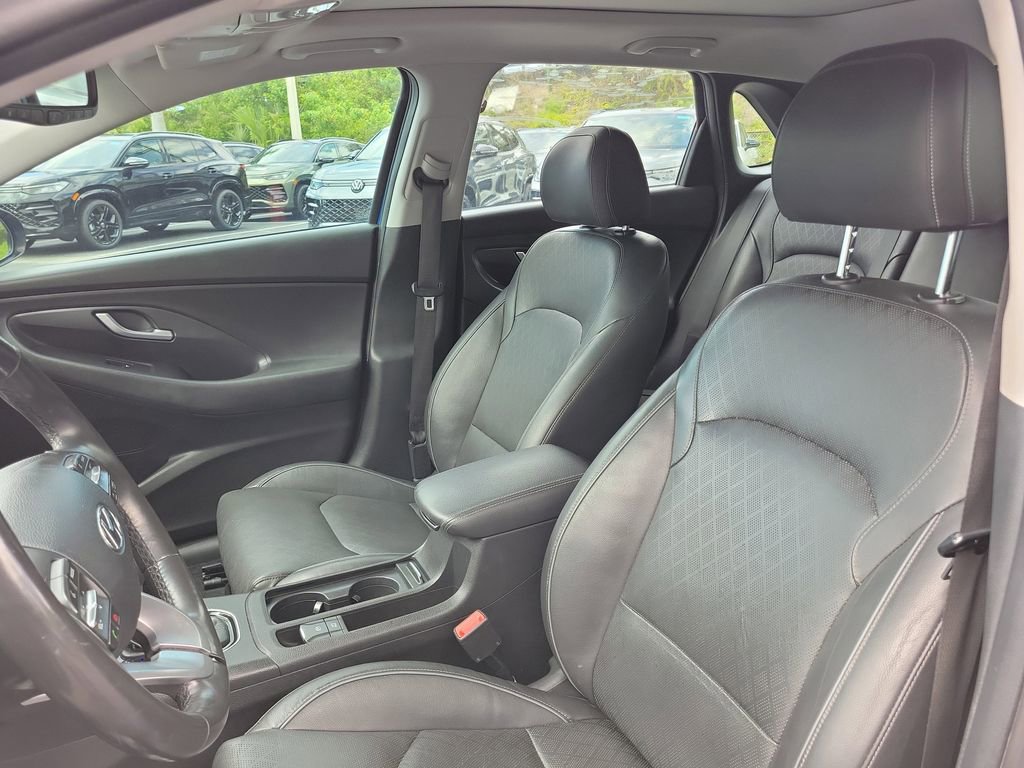 Used 2018 Hyundai Elantra GT w/ Tech Package 03 FWD image 19