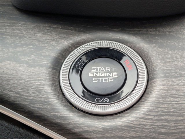 New 2025 Jeep Grand Cherokee Limited w/ Luxury Tech Group II image 22