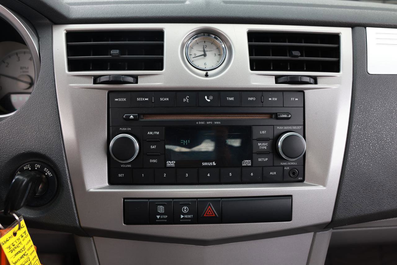 Used 2008 Chrysler Sebring Touring image 29