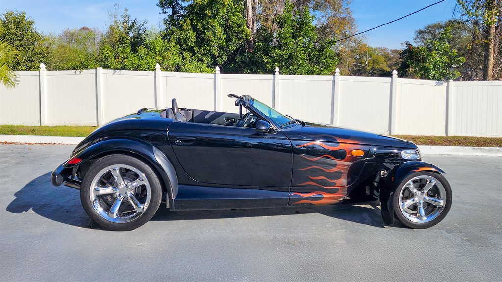 Used 2000 Plymouth Prowler image 9