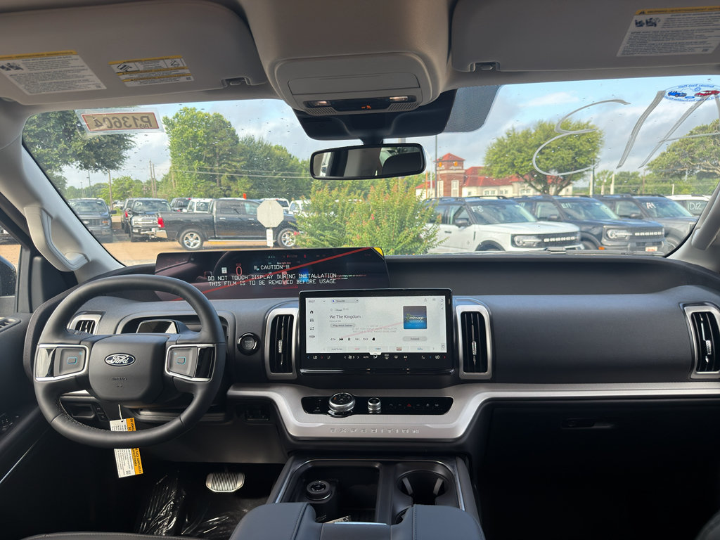 New 2026 Ford Expedition Active RWD image 18