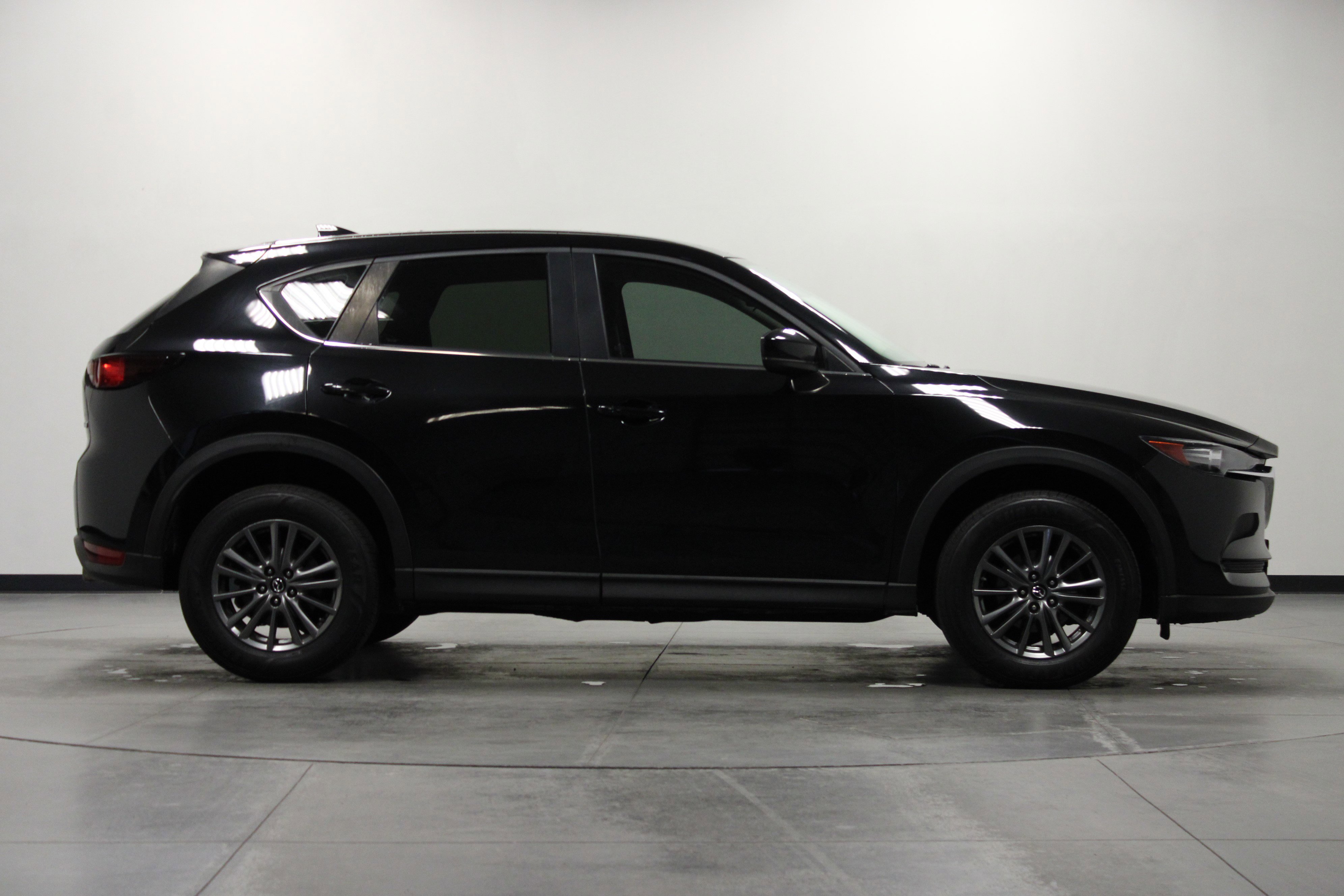 Used 2018 MAZDA CX-5 Sport image 3