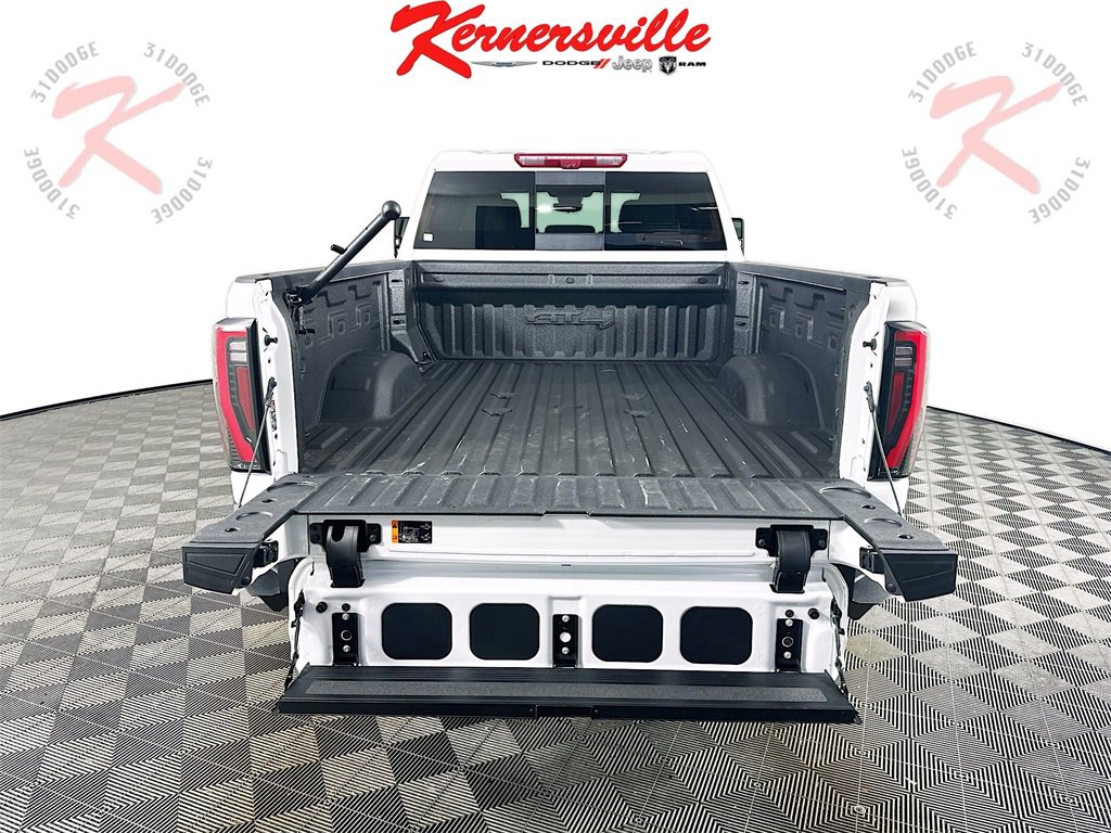 Used 2024 GMC Sierra 3500 AT4 w/ AT4 Premium Plus Package image 29