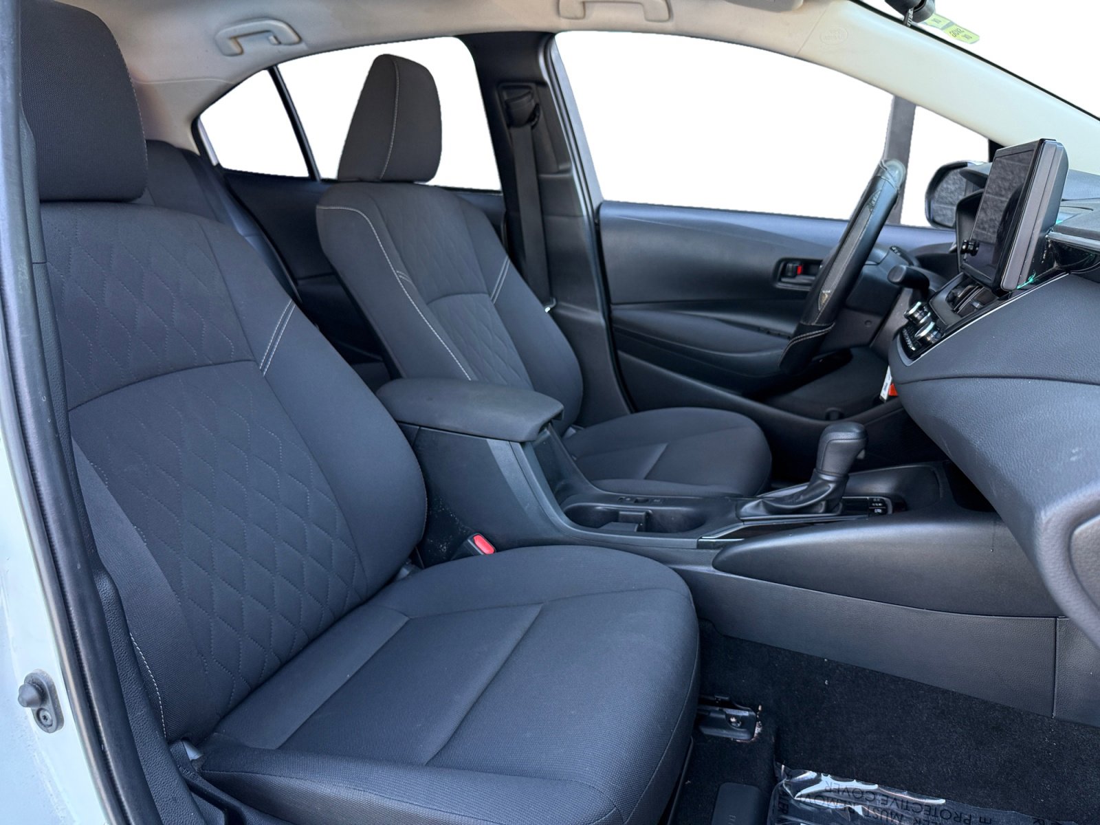 Used 2023 Toyota Corolla LE image 15