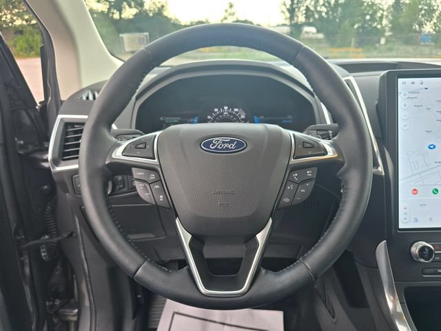 Used 2024 Ford Edge Titanium w/ Equipment Group 301A AWD/4WD image 29