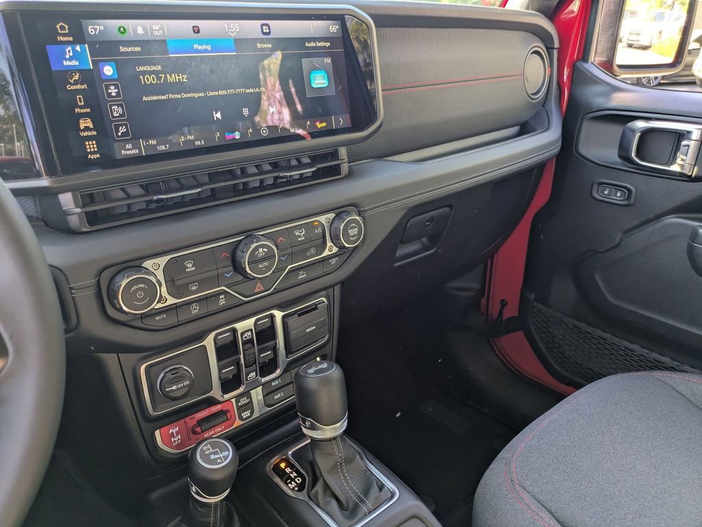 Used 2025 Jeep Wrangler Unlimited Rubicon image 20