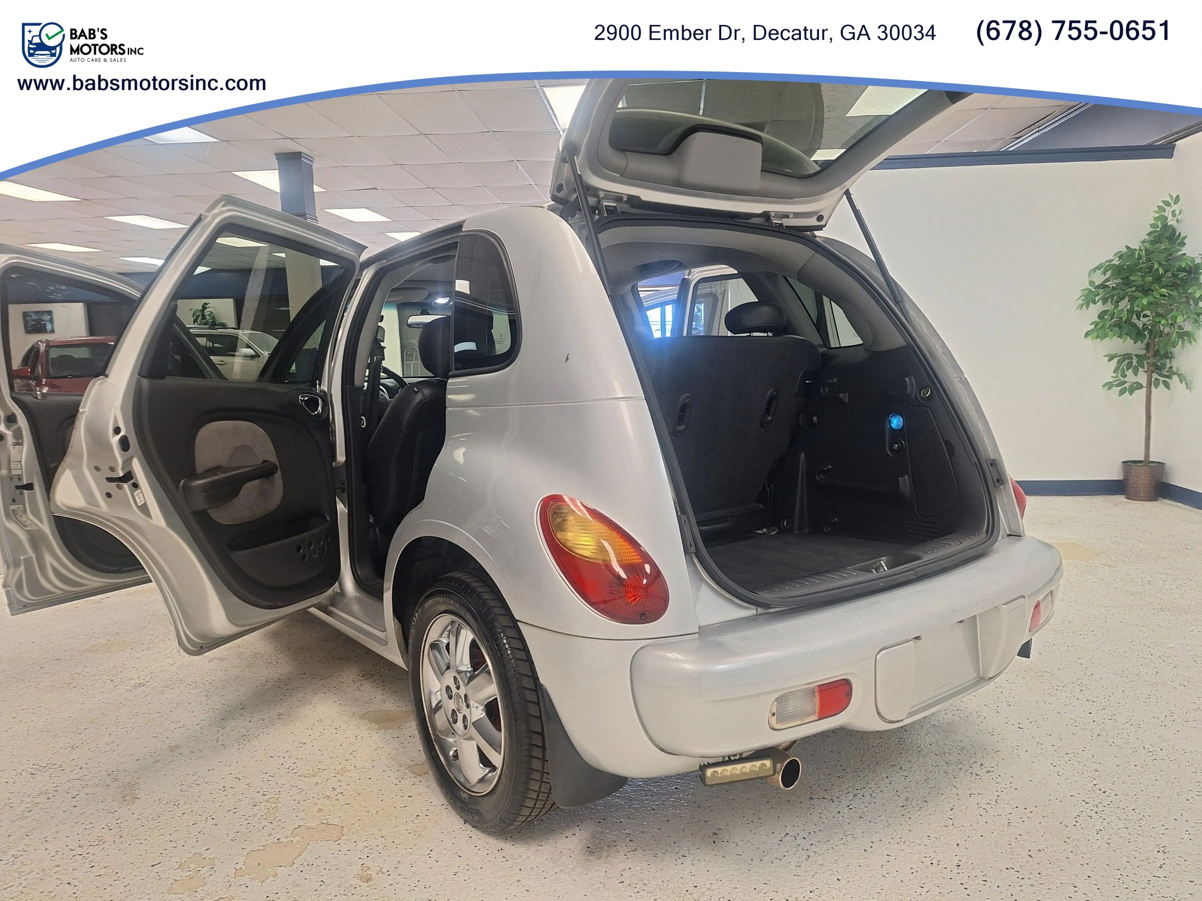 Used 2004 Chrysler PT Cruiser Limited FWD image 14