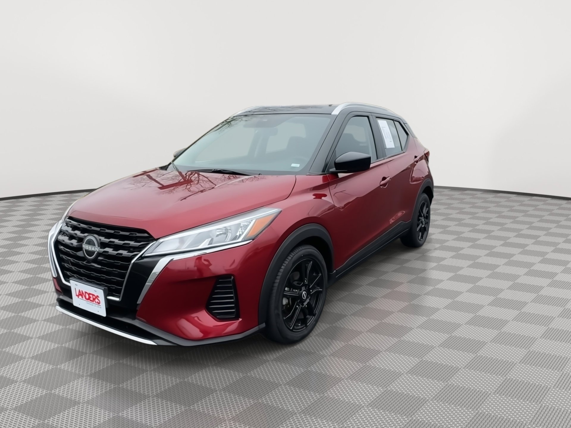 Used 2023 Nissan Kicks SV w/ Interior Electronics Package image 3