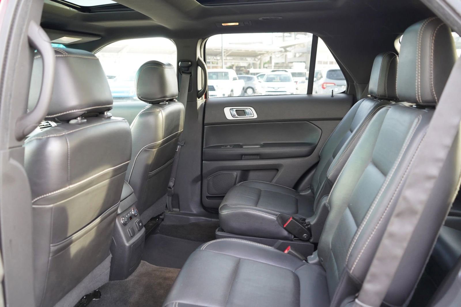 Used 2015 Ford Explorer Sport w/ Equipment Group 401A image 17