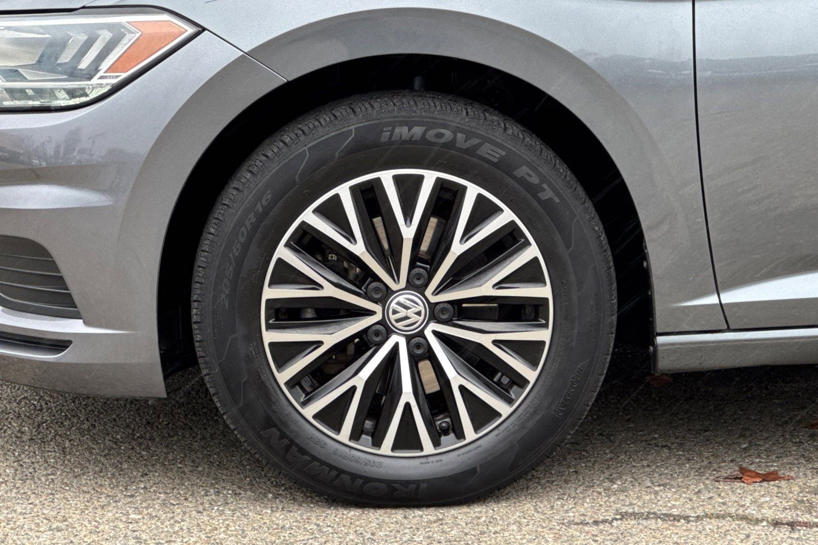 Used 2020 Volkswagen Jetta SE image 12