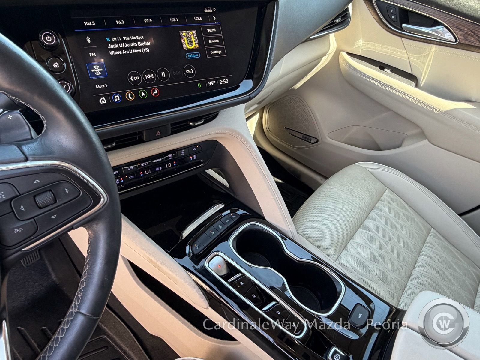 Used 2022 Buick Envision Avenir w/ Technology Package II FWD image 28