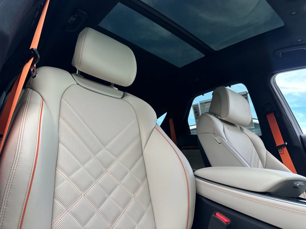 New 2026 Genesis GV70 3.5T Sport Prestige image 17