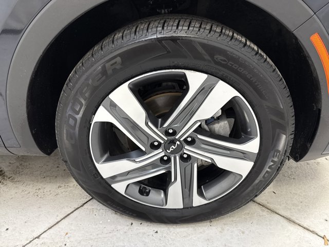 Used 2022 Kia Sorento EX w/ Panoramic Sunroof Package image 38