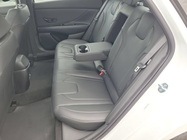 New 2026 Hyundai Elantra SEL Sport FWD image 27